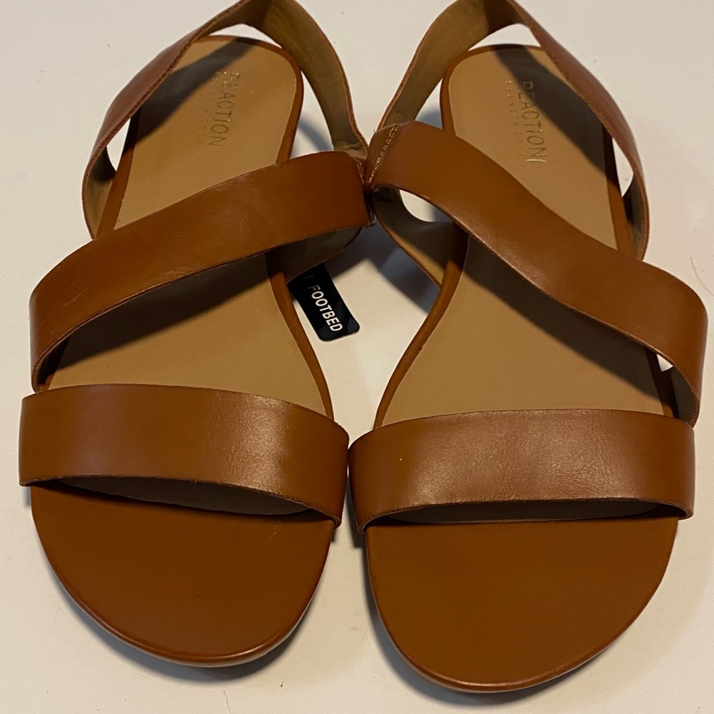 Kenneth Cole Reaction Tan Leather Sandals